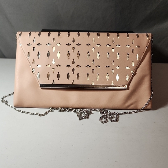 No Brand Handbags - Elegant Pink and Gold Clutch with Chain